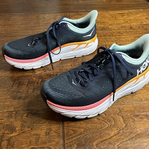 Hoka One One Clifton 7, size 10D (wide) - Picture 3 of 11